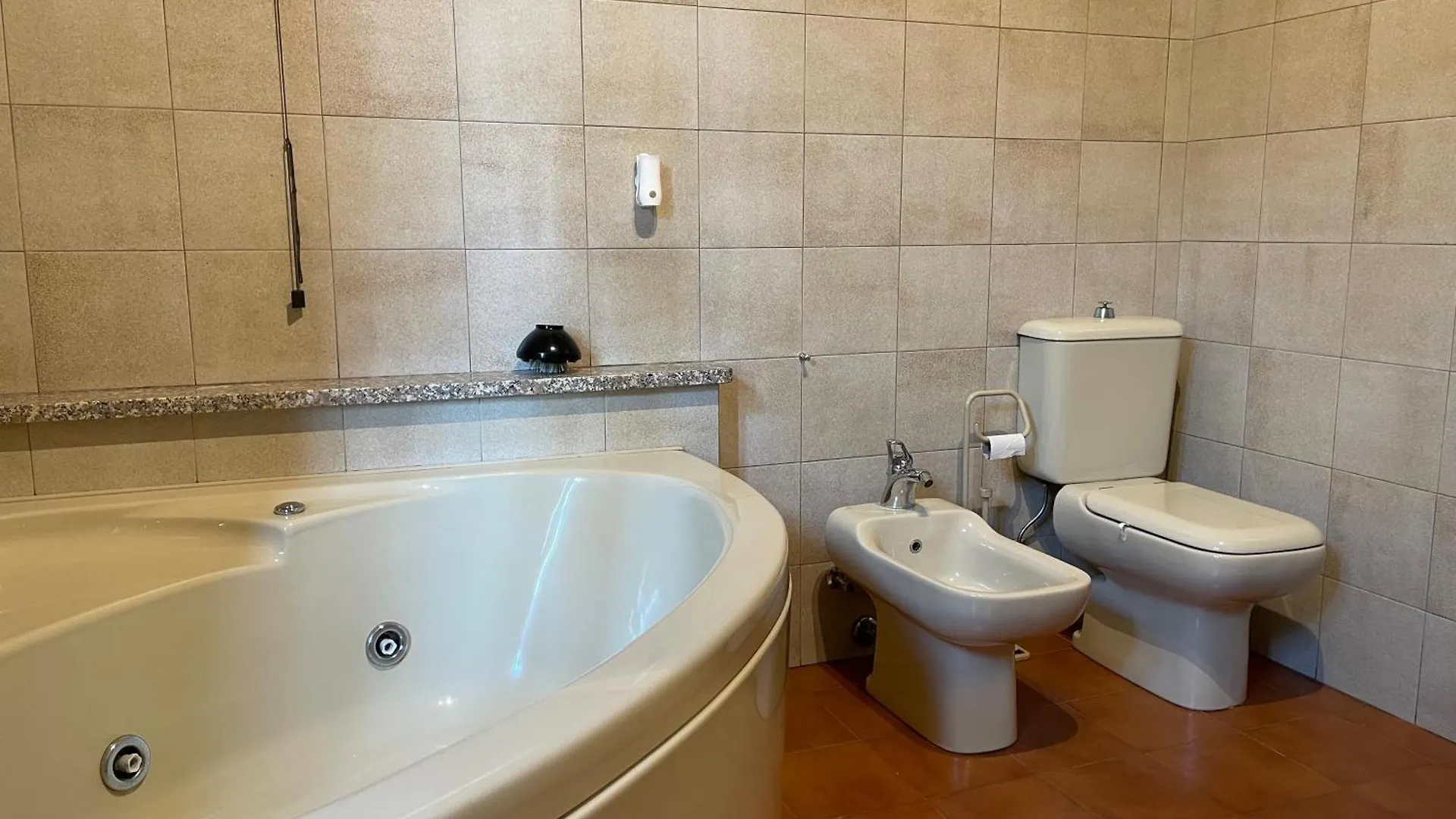فيلا Grande Terrazzo E Ampio Giardino Tutto Per Voi Monvalle بيت للعطل